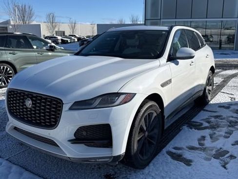 Used 2022 Jaguar F-PACE S image 3