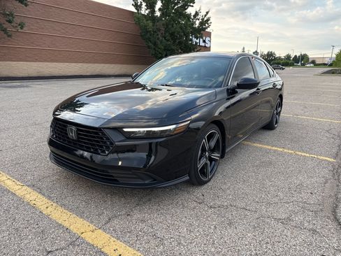 Used 2023 Honda Accord Sport image 6