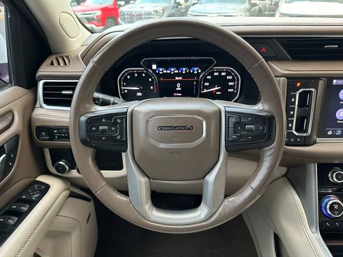 Used 2021 GMC Yukon Denali image 21