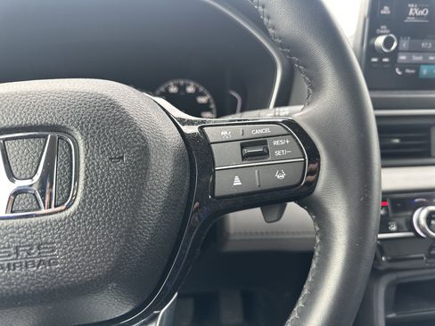 Certified 2025 Honda Pilot EX-L image 21