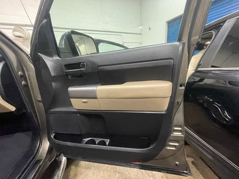 Used 2012 Toyota Tundra 4x4 Double Cab w/ Tow Pkg image 28