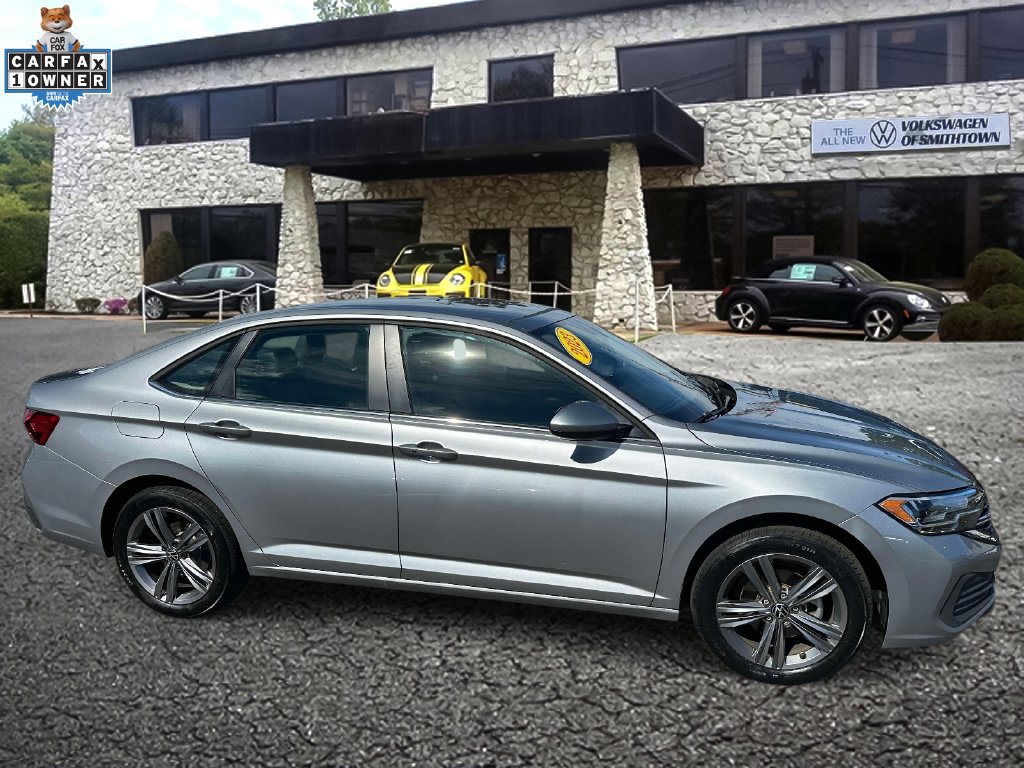 Used 2023 Volkswagen Jetta SE FWD image 4