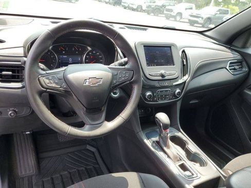 Used 2022 Chevrolet Equinox RS FWD image 9