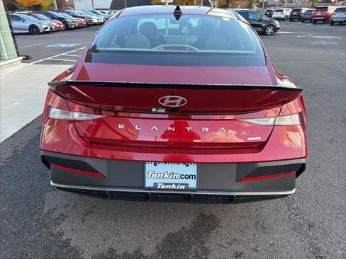 New 2026 Hyundai Elantra Sport w/ Cargo Package image 7