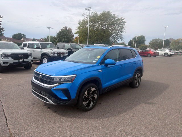 Used 2024 Volkswagen Taos SE AWD/4WD image 5