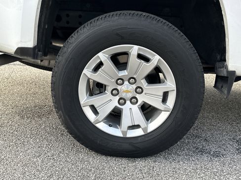 Used 2022 Chevrolet Colorado LT w/ Fleet Safety Package image 15