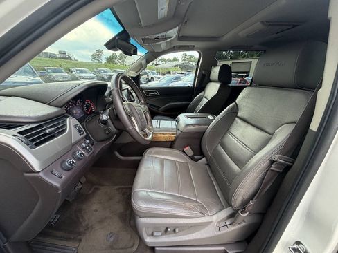 Used 2015 GMC Yukon XL Denali w/ Open Road Package AWD/4WD image 19