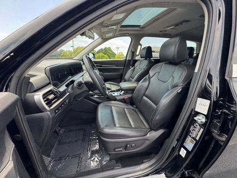 Certified 2025 Kia Telluride S FWD image 17