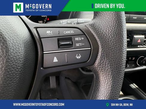 Used 2025 Honda HR-V LX image 28