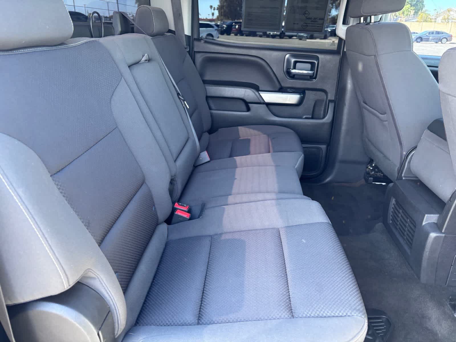 Used 2018 Chevrolet Silverado 1500 LT w/ LT Eassist Package AWD/4WD image 15
