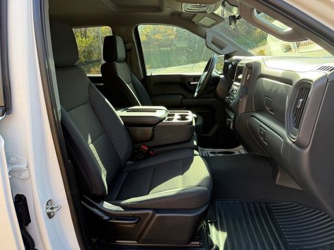 Used 2024 Chevrolet Silverado 1500 Custom Trail Boss image 19