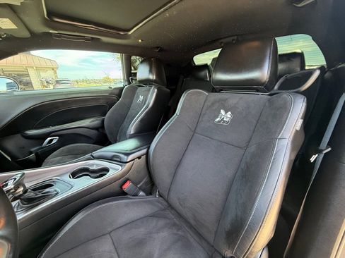 Used 2022 Dodge Challenger R/T Scat Pack w/ Plus Package image 17