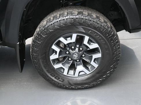 Used 2023 Toyota Tacoma TRD Off-Road image 34