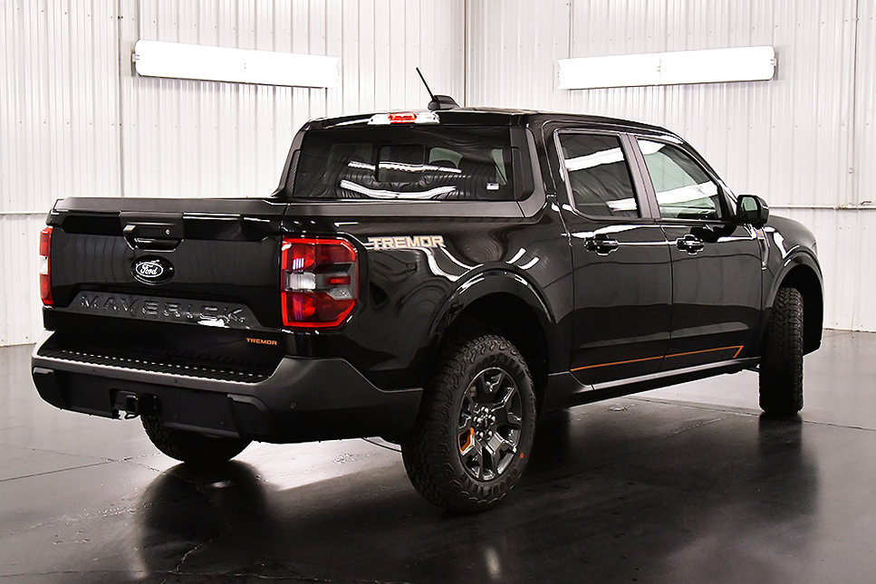New 2026 Ford Maverick Tremor AWD/4WD image 7