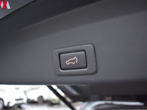 Used 2019 Subaru Ascent Limited AWD/4WD image 30