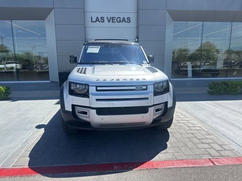 Used 2020 Land Rover Defender 110 HSE image 2