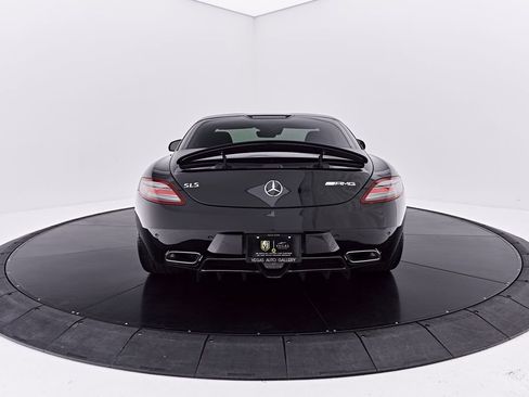 Used 2012 Mercedes-Benz SLS AMG Coupe image 17