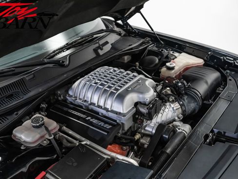 Used 2016 Dodge Challenger SRT Hellcat image 44