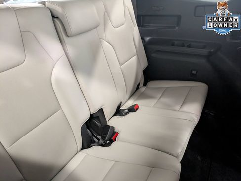 Used 2022 Kia Telluride S AWD/4WD image 28