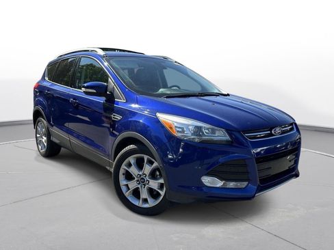 Used 2015 Ford Escape Titanium w/ Equipment Group 301A image 4