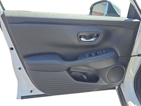 New 2027 Honda HR-V LX image 7