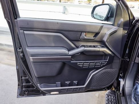 Used 2025 Toyota 4Runner SR5 image 21