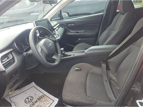 Used 2021 Toyota C-HR LE image 20