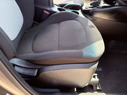 Used 2019 Kia Soul FWD image 32