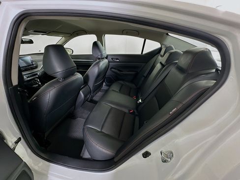 Used 2024 Nissan Altima 2.5 SR image 28