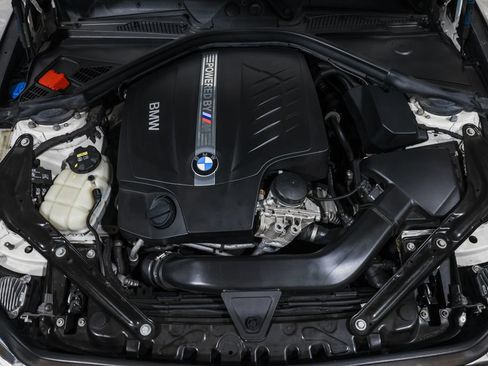 Used 2018 BMW M2 RWD image 31