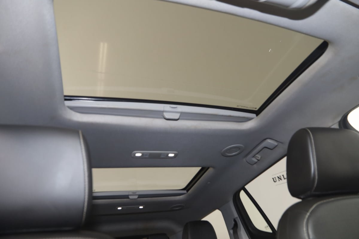 Used 2023 GMC Acadia SLT w/ Elevation Edition AWD/4WD image 12