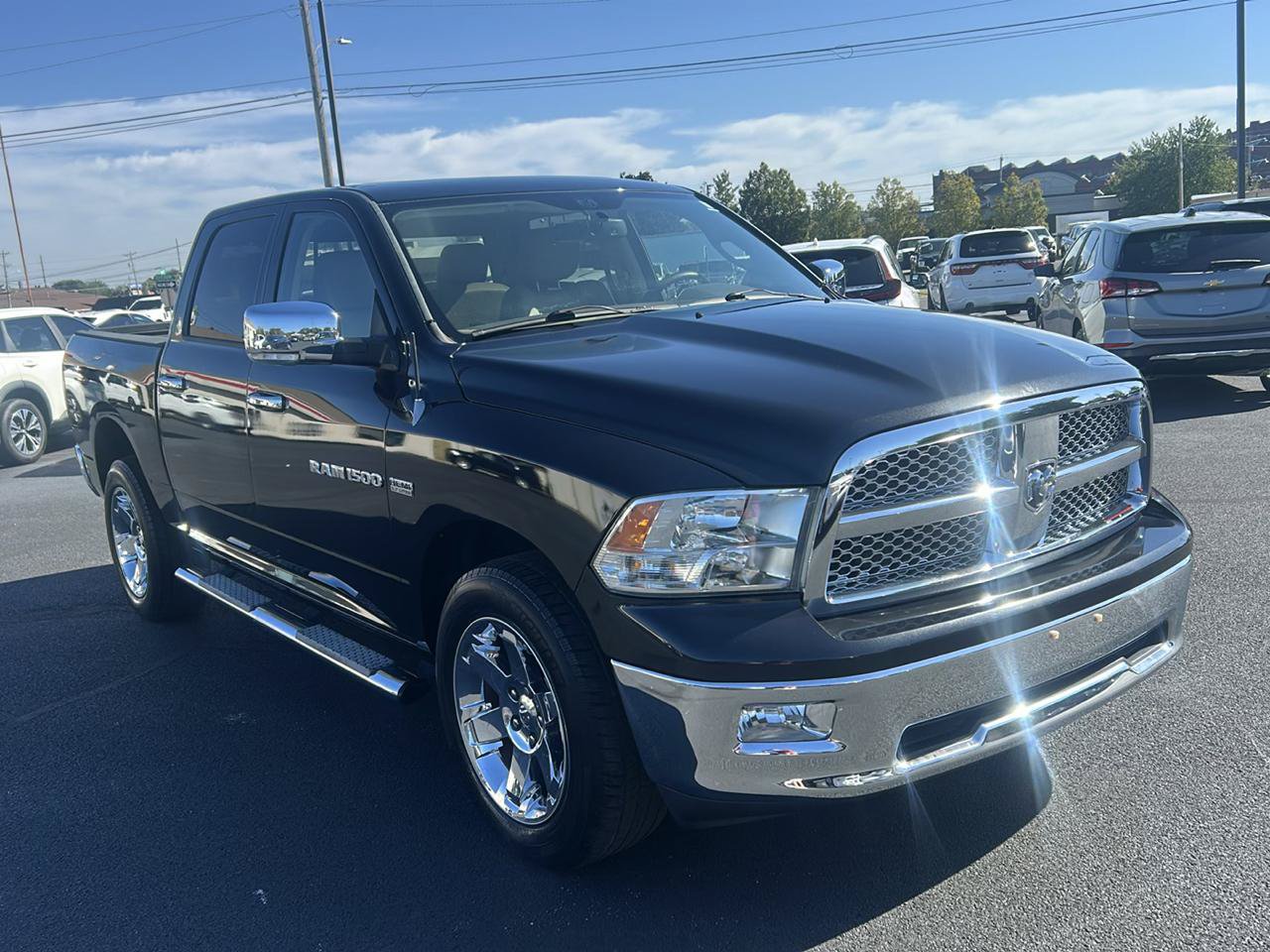 Used 2011 RAM 1500 Laramie AWD/4WD image 3