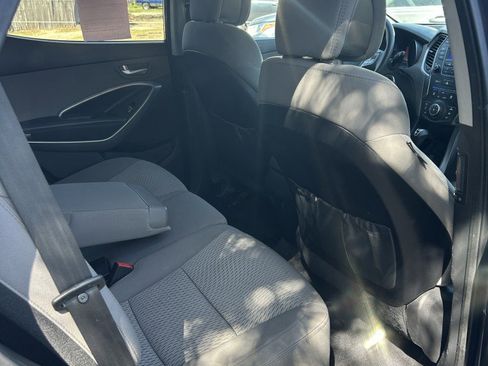 Used 2015 Hyundai Santa Fe GL image 15