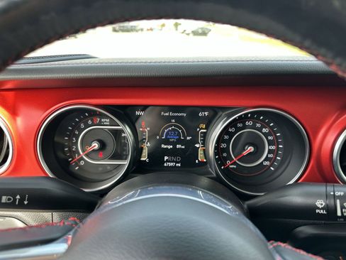 Used 2020 Jeep Gladiator Rubicon AWD/4WD image 12