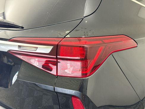 Used 2023 Kia Seltos S FWD image 34