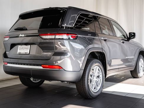 New 2025 Jeep Grand Cherokee Laredo X w/ Luxury Tech Group I image 3