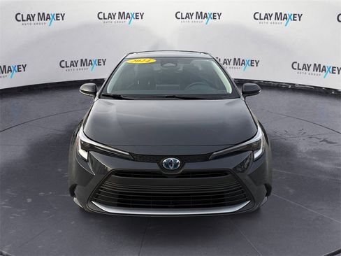 Used 2024 Toyota Corolla XLE image 8