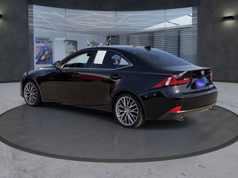 Used 2014 Lexus IS 250 w/ Navigation Package RWD image 4