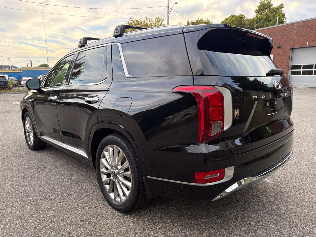 Used 2020 Hyundai Palisade Limited w/ Winter Weather Package AWD/4WD image 5