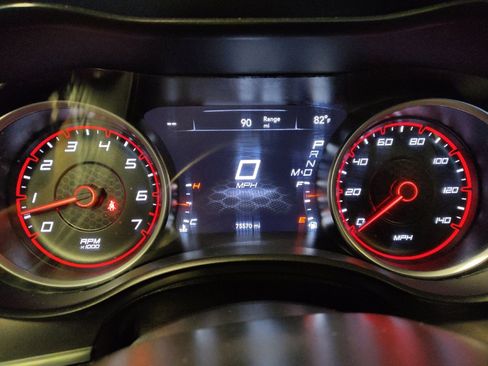 Used 2022 Dodge Charger SXT w/ Leather Interior Group RWD image 23