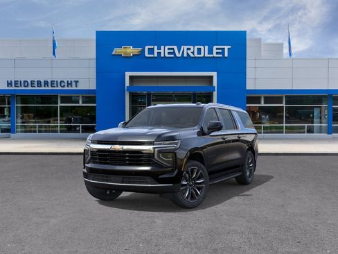New 2026 Chevrolet Suburban LS w/ LS Custom Edition AWD/4WD image 32