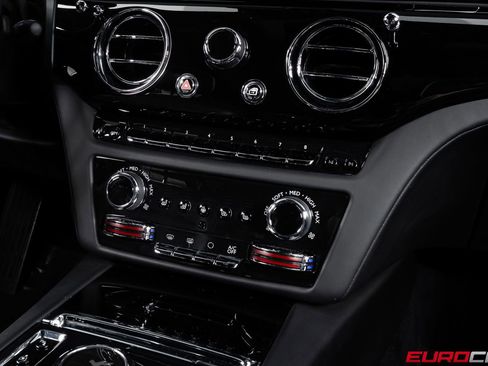 Used 2022 Rolls-Royce Ghost AWD/4WD image 31