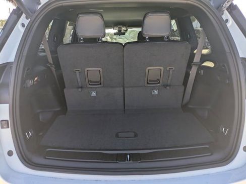 New 2025 Jeep Grand Cherokee L Altitude image 11