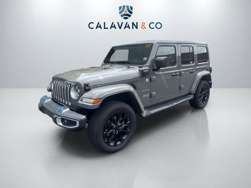 Used 2022 Jeep Wrangler Unlimited Sahara w/ Cold Weather Group AWD/4WD image 3