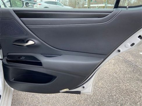 Used 2023 Lexus ES 350 w/ Premium Package image 29