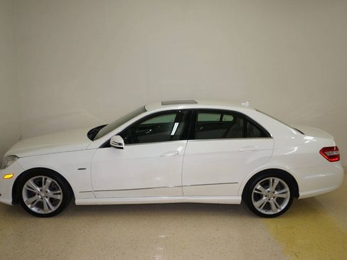 Used 2012 Mercedes-Benz E 350 Sedan image 37