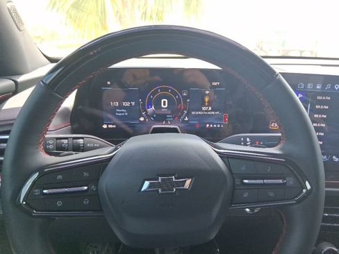 Used 2025 Chevrolet Traverse RS w/ LPO, Floor Liner Package FWD image 8