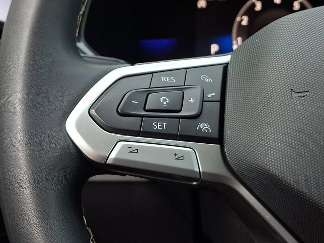 Used 2023 Volkswagen Taos SE w/ Panoramic Sunroof Package AWD/4WD image 22