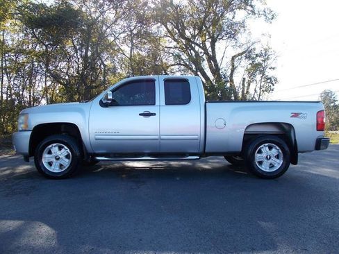 Used 2011 Chevrolet Silverado 1500 LT w/ All-Star Edition image 2