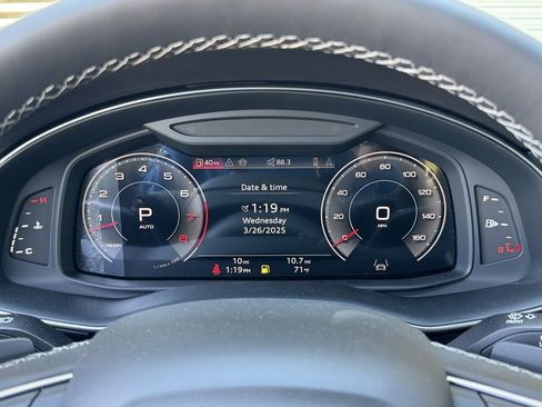 Used 2025 Audi Q7 3.0T Premium w/ Convenience Package image 26